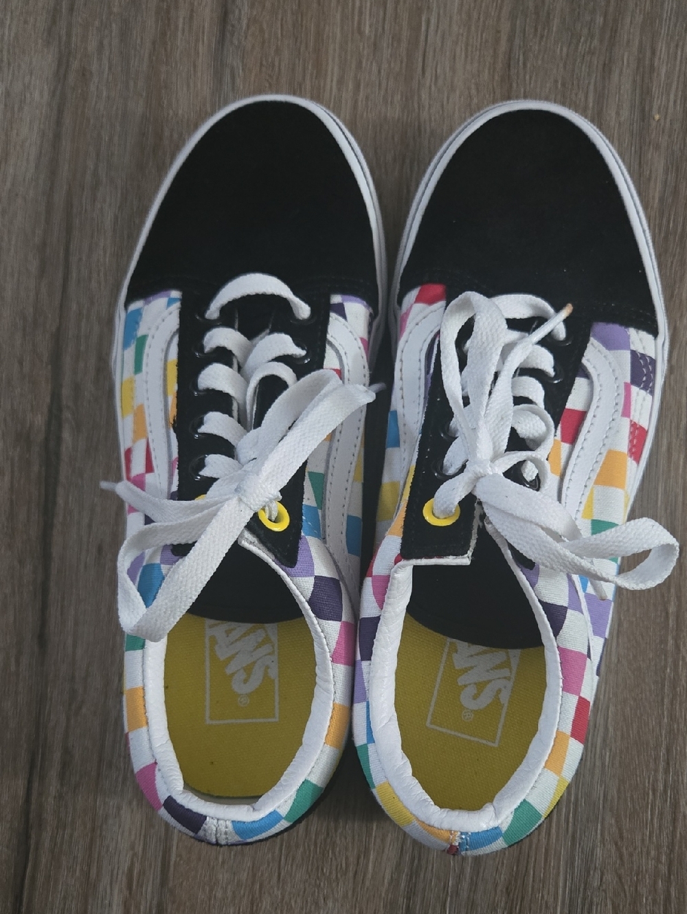 Vans Low-Top Sneakers in Black with Multicolor Checkerboard